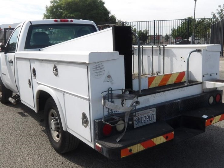 2009-chevrolet-silverado-2500-image-4