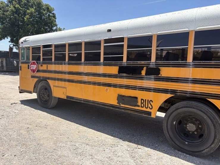 l3---1989-bluebird-school-bus-image-5