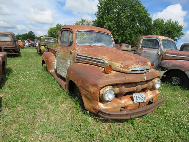 1951-ford-f1-image-1