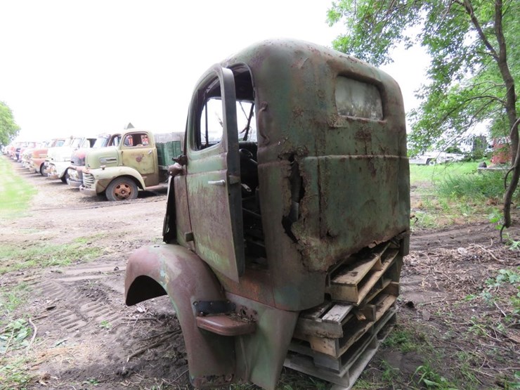 1941-dodge-coe-cab-image-4