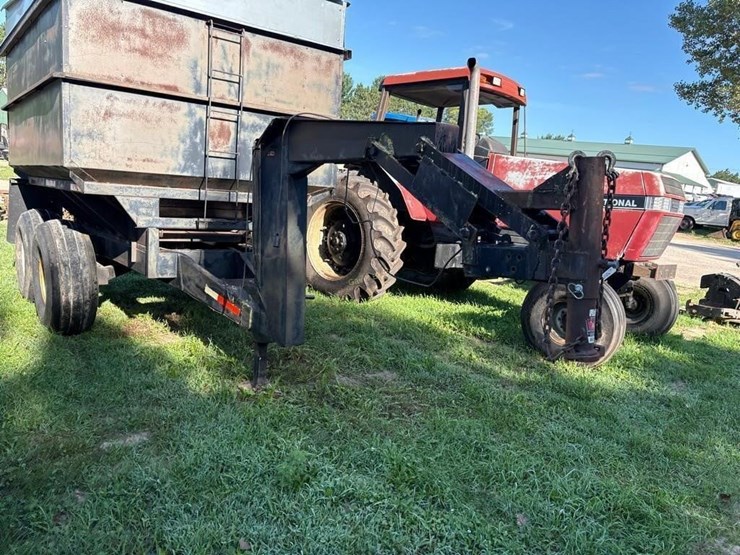 goose-neck-gravity-box-trailer-image-3