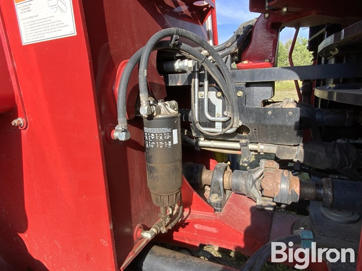 2013-case-ih-600-image-15
