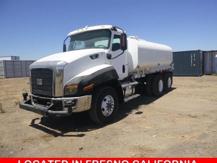 2013-international-ct660-t/a-water-truck-image-1
