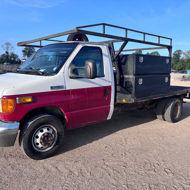 2006 FORD E450