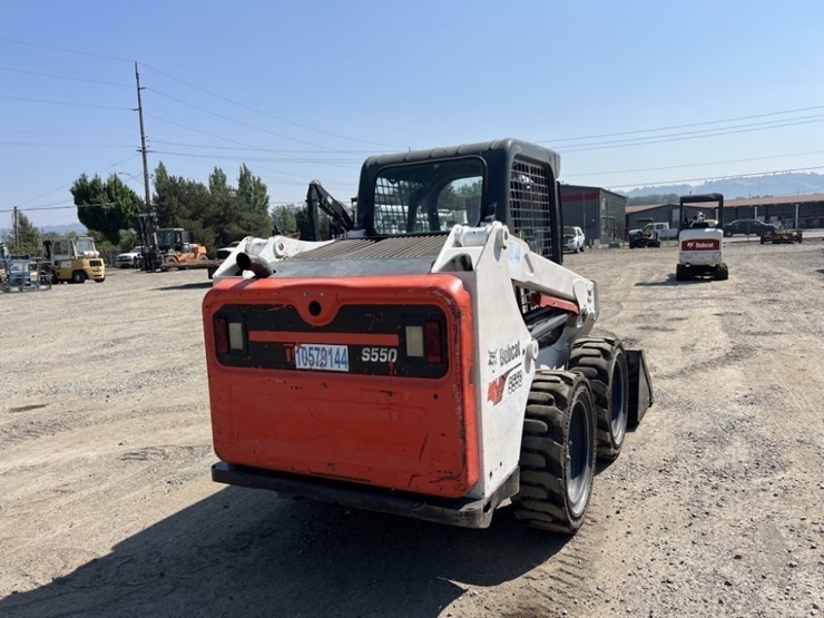 2017-bobcat-s550-image-4