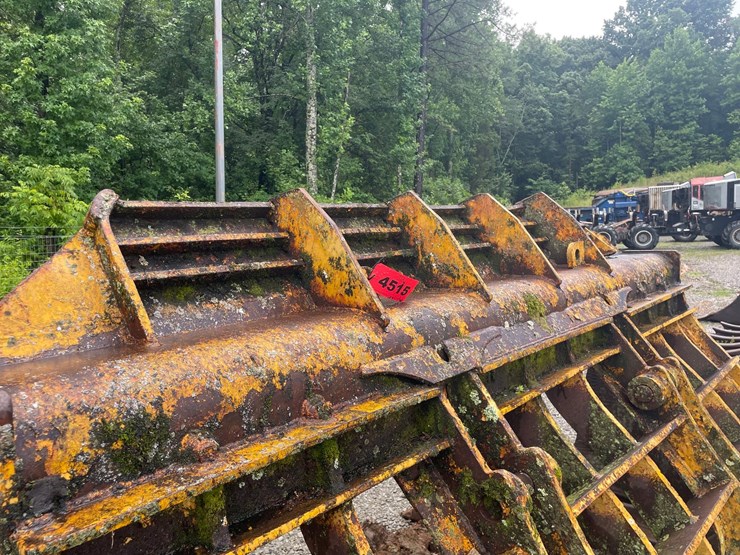 #4515-•-loader-rock-bucket-image-11