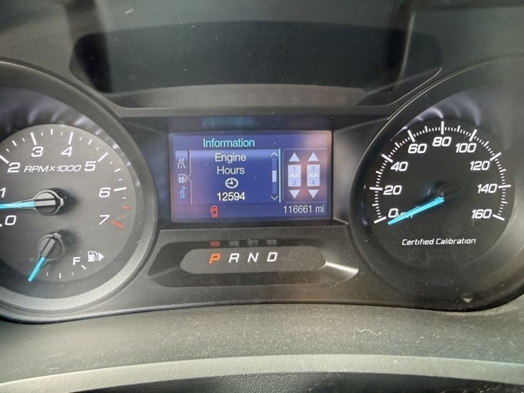 2015-ford-explorer-image-28