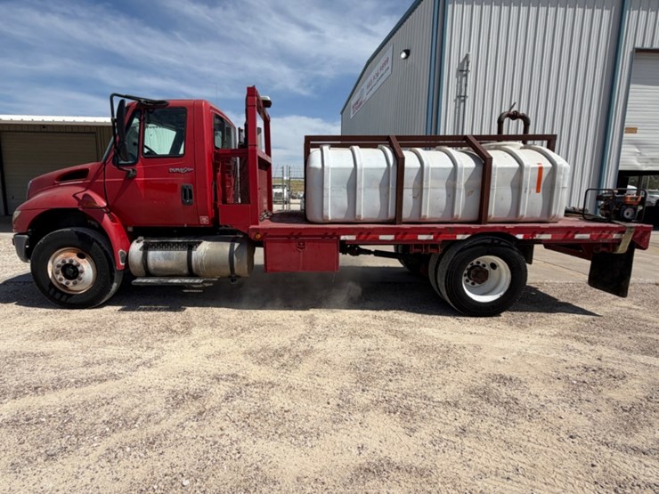 2011-international-durastar-4400-image-8