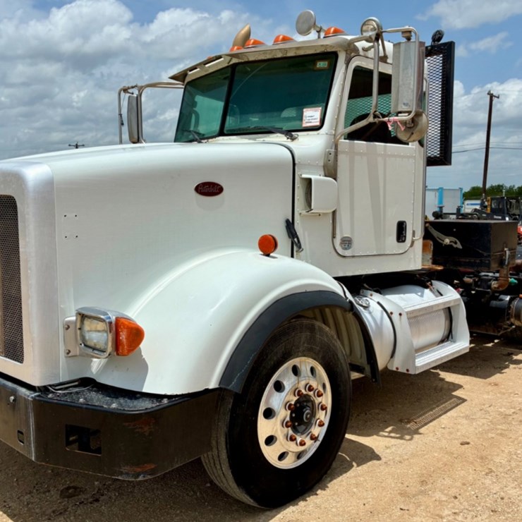 2016 PETERBILT 367