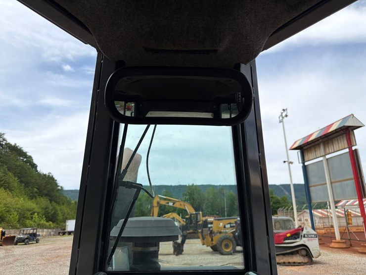 deere-650k-lgp-image-47