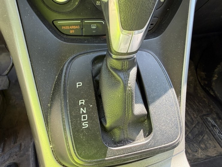 2016-ford-escape-image-23