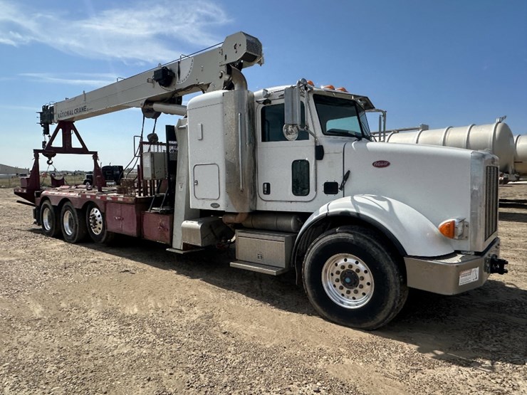 2011-peterbilt-365-image-3