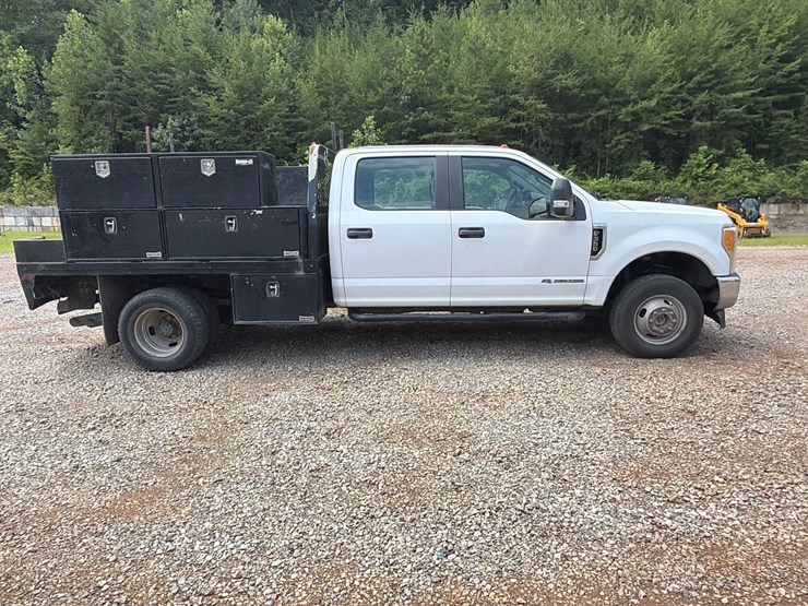 2017-ford-f350-image-6