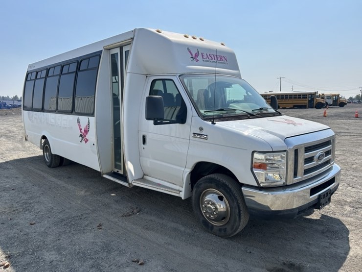 2012-ford-e450-sd-image-7