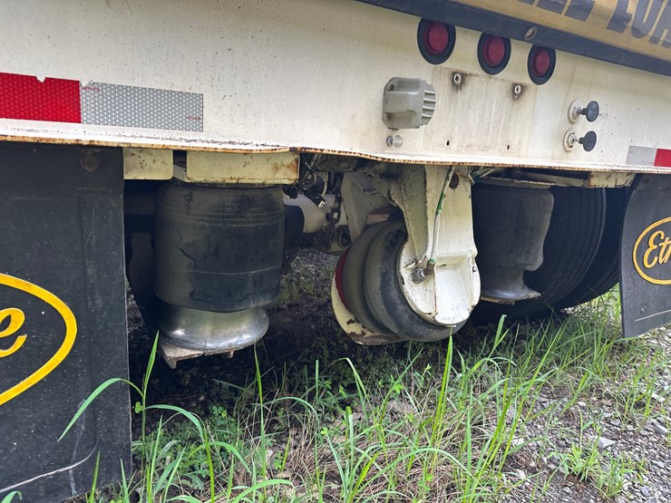 #4525-•-2010-eager-beaver-50-gsl-tri-axle-lowboy-image-32