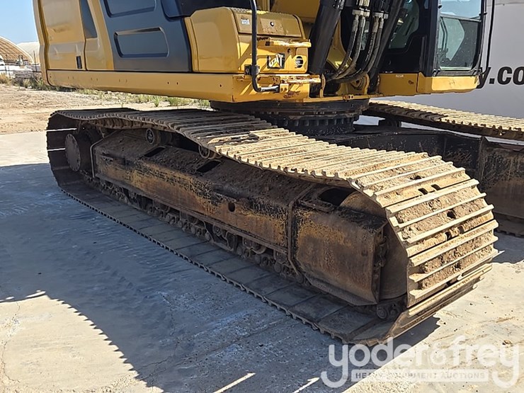 2019-caterpillar-336-image-14