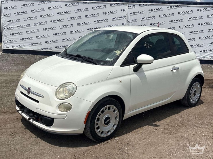2012-fiat-500-image-1