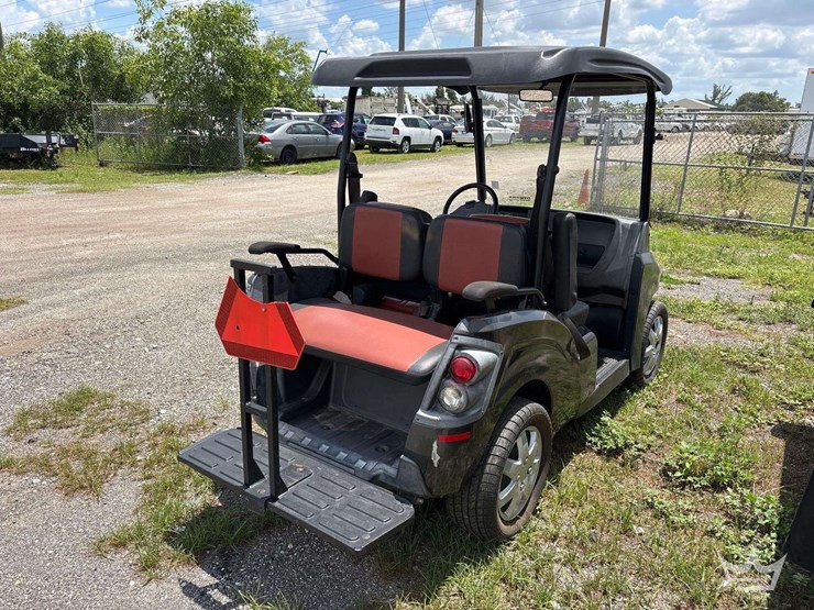 columbia-parcar-electric-cart-image-3