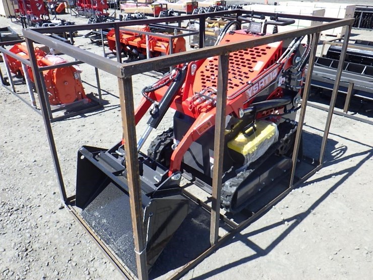 2026-agt-ysrt14-skid-steer-tracked-loader-image-1