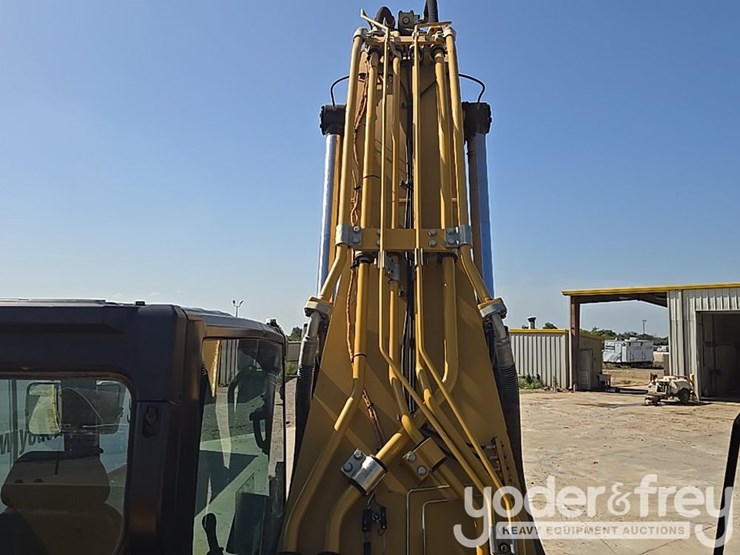 2019-caterpillar-336-image-52