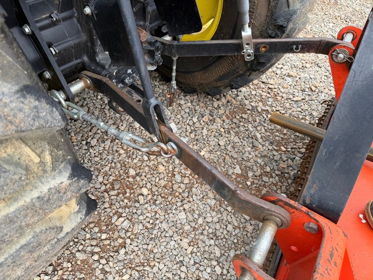 john-deere-3032e-image-31