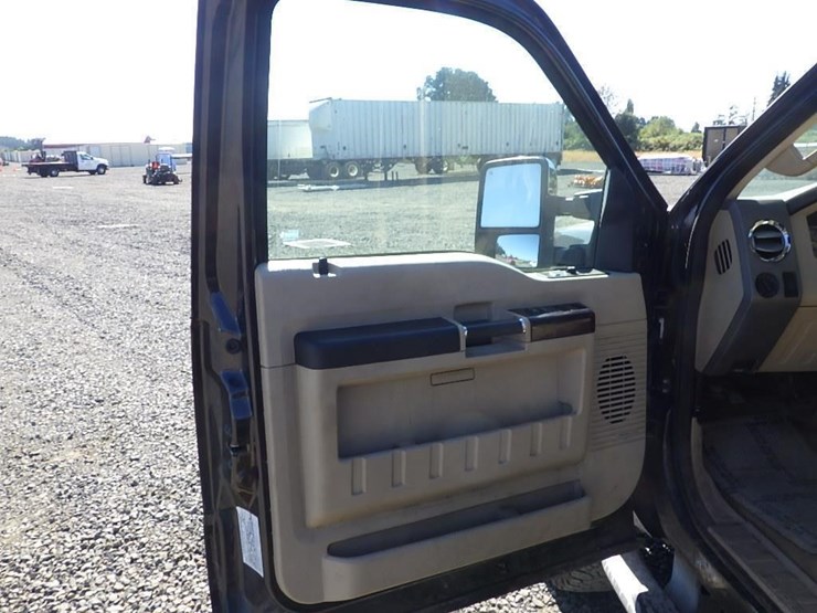 2008-ford-f350-image-25