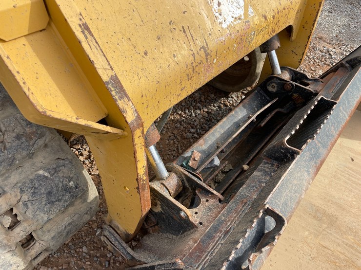 caterpillar-299d2-xhp-image-17