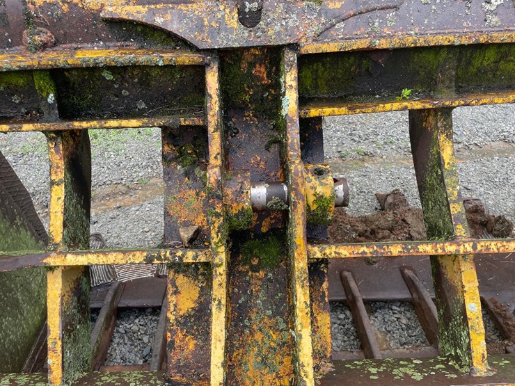 #4515-•-loader-rock-bucket-image-14