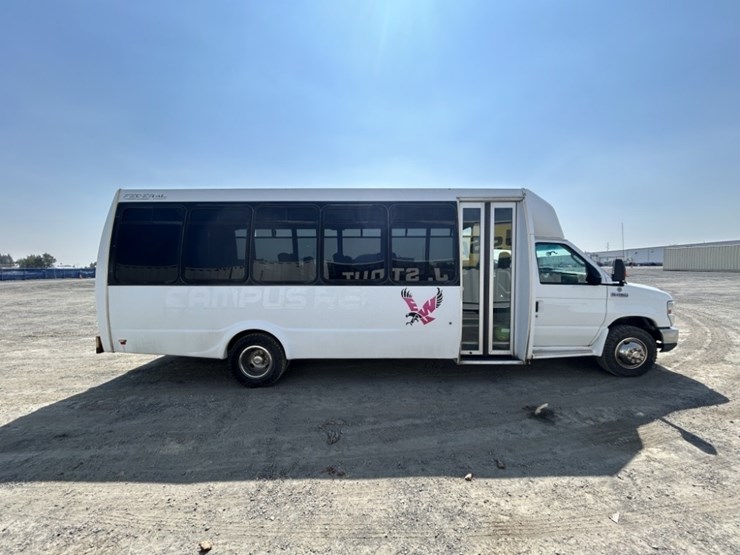 2012-ford-e450-sd-image-6