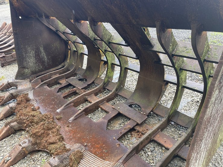 #4515-•-loader-rock-bucket-image-10