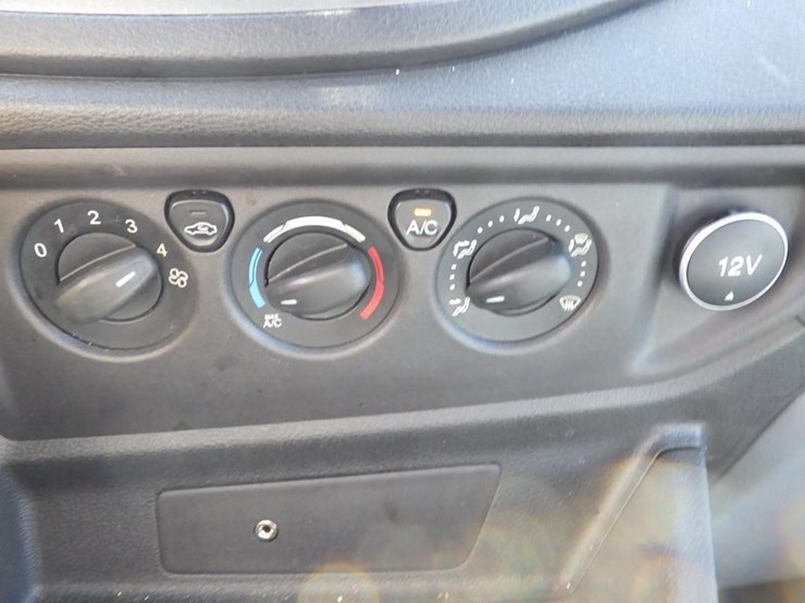 2018-ford-transit-image-42