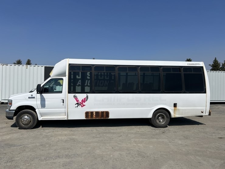 2012-ford-e450-sd-image-2