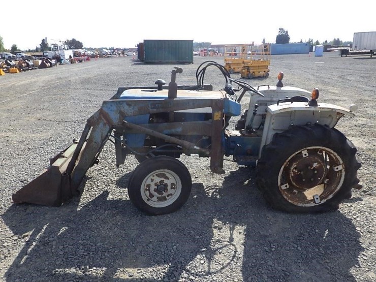 ford-tractor-image-4