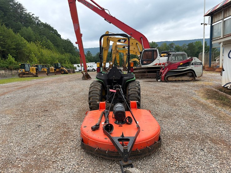 john-deere-3032e-image-4