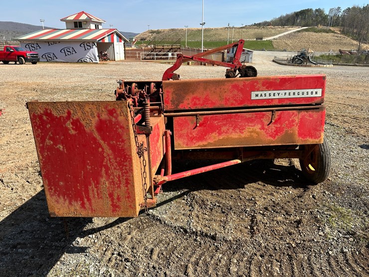 massey-ferguson-9-image-3