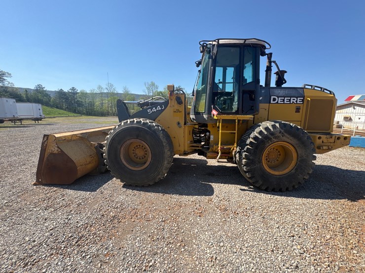 2005-deere-544j-image-8