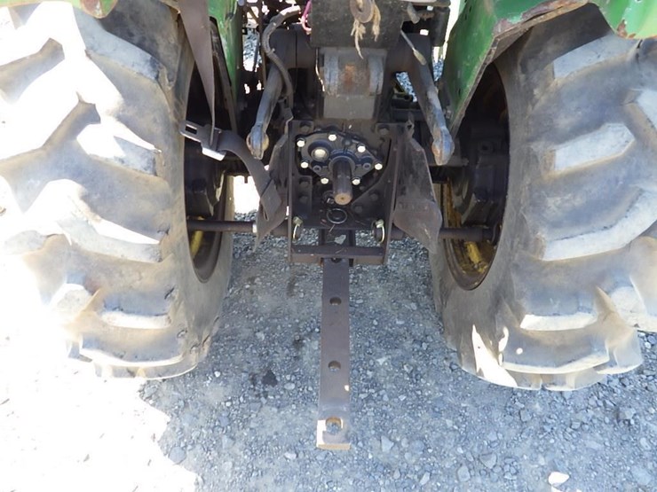 john-deere-4100-image-15