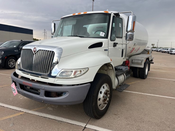 2012-international-durastar-4400-image-1