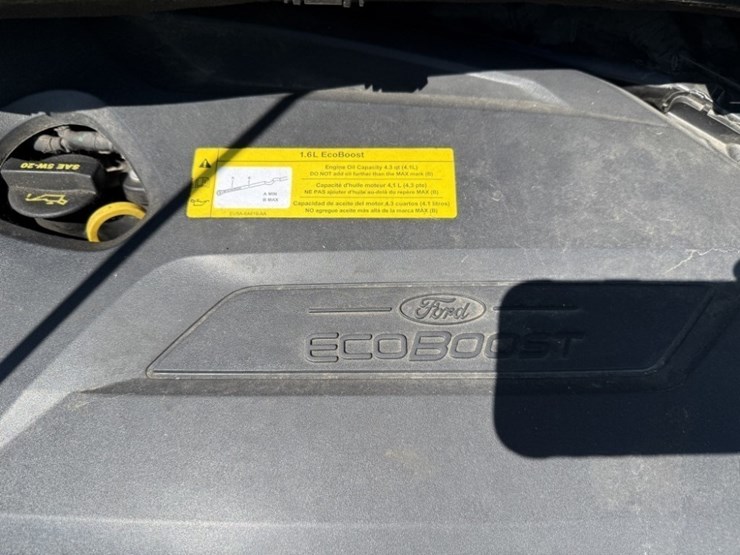 2016-ford-escape-image-32