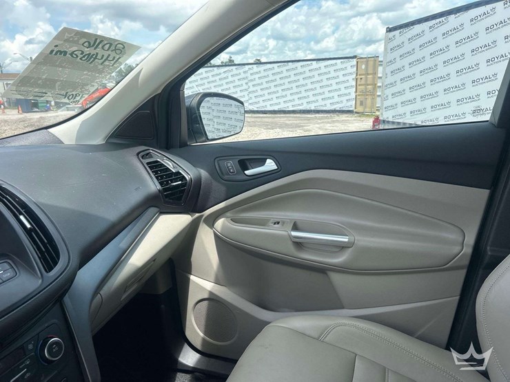 2018-ford-escape-image-18