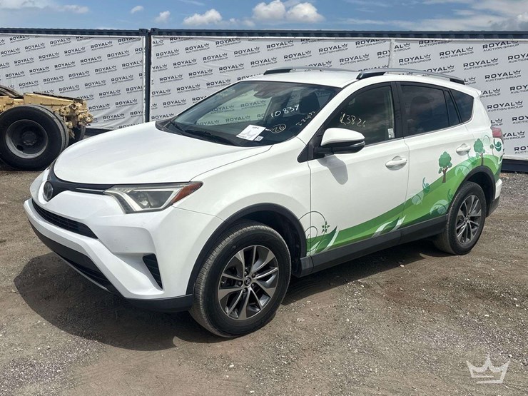 2018-toyota-rav4-image-1