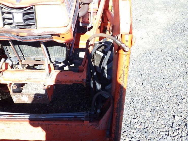 kubota-b2150hsd-image-10