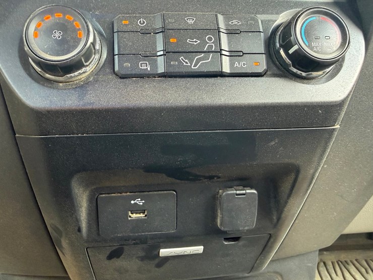2017-ford-f350-image-76