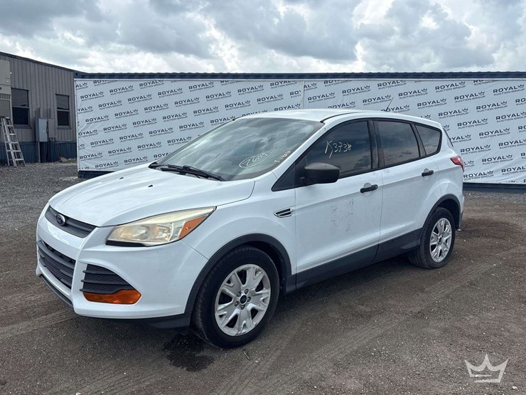 2015-ford-escape-image-1