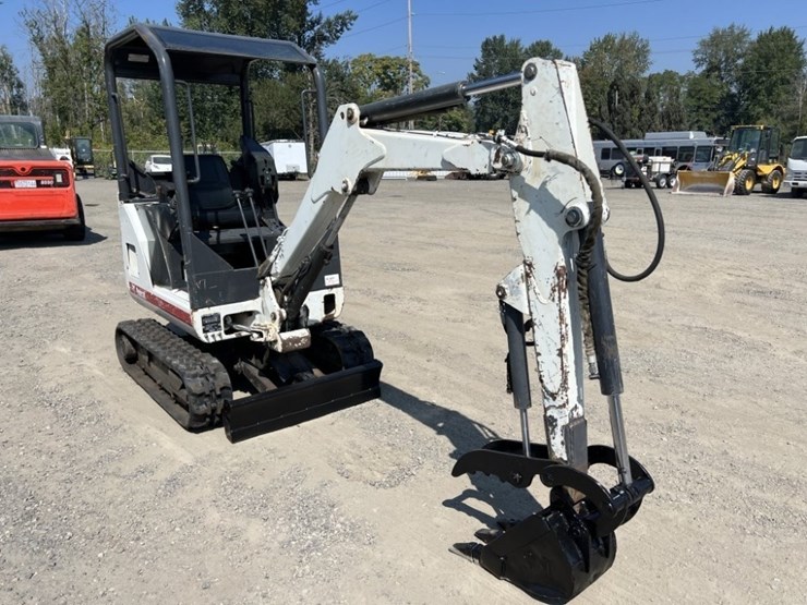 2007-bobcat-323j-image-2