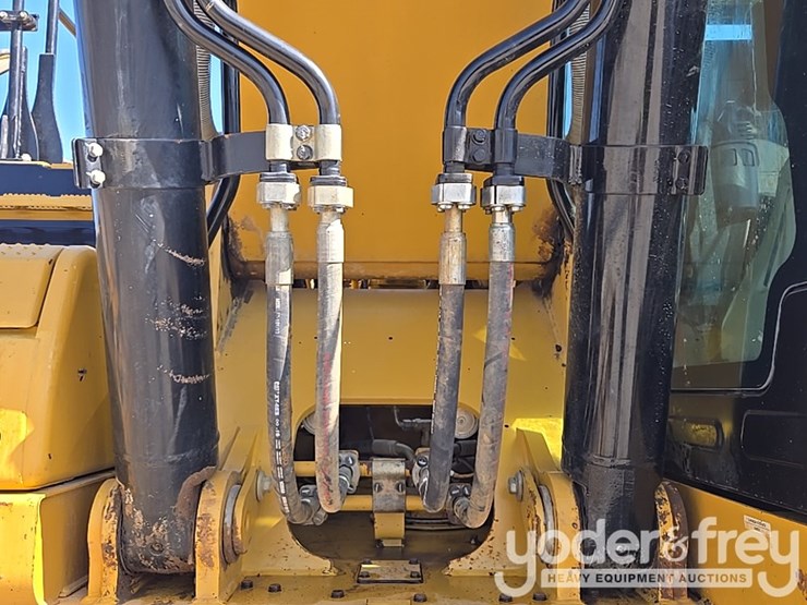 2019-caterpillar-336-image-26