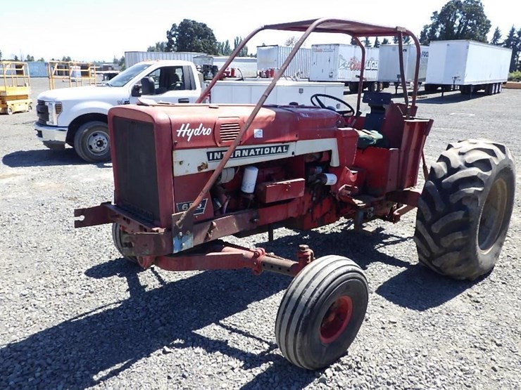 international-i-656-tractor-image-1