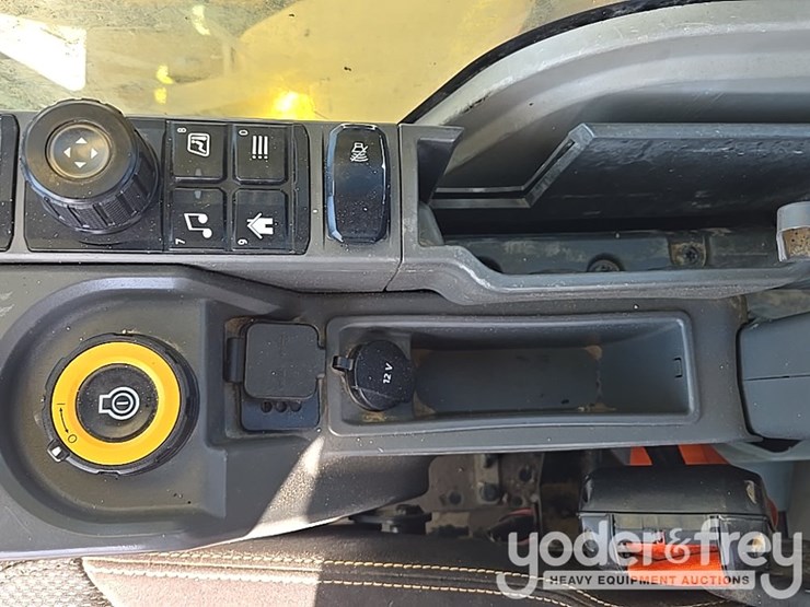 2019-caterpillar-336-image-82