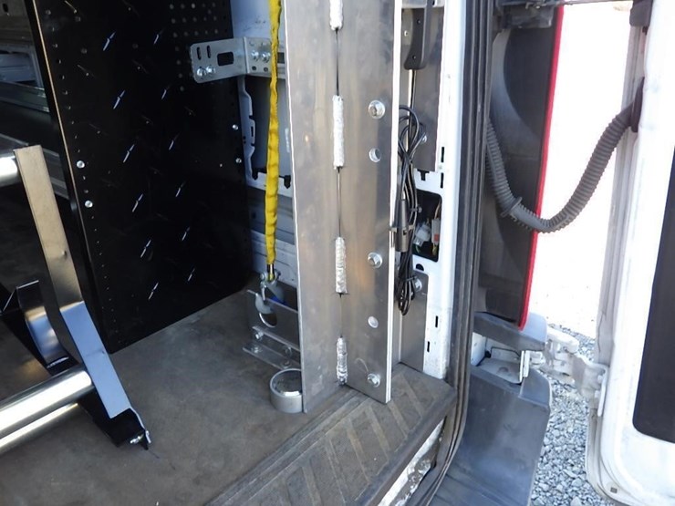 2018-ford-transit-image-19