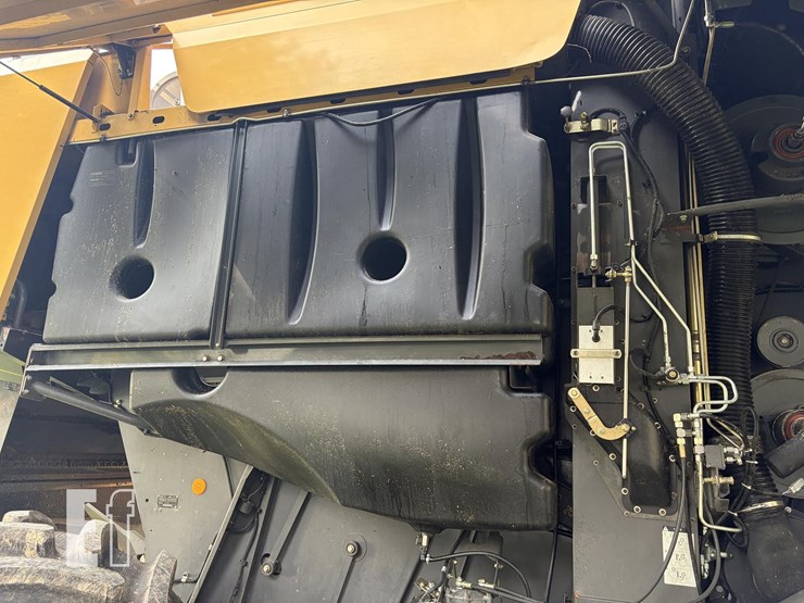 2011-caterpillar-c13-image-11